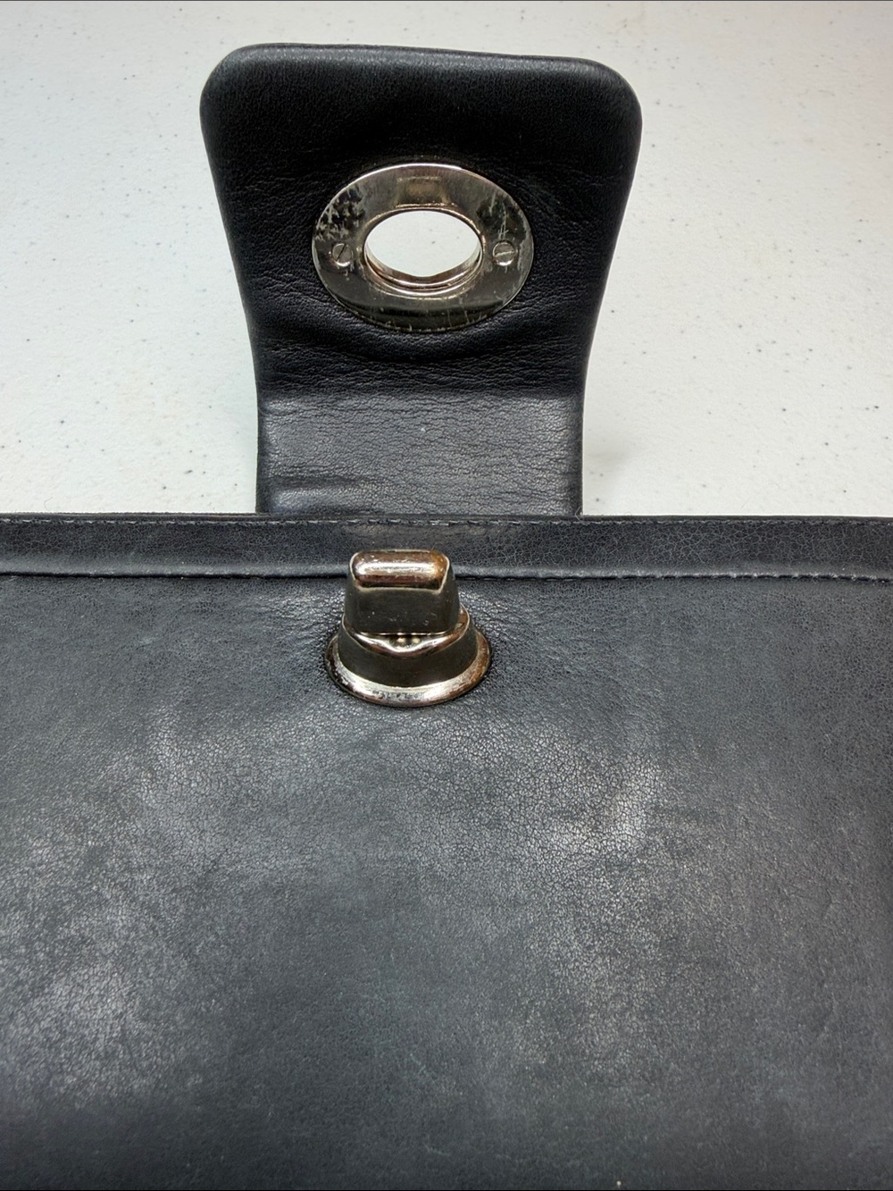 Vintage COACH Black Leather Hamptons Turnlock Continental Wallet - Picture 3 of 9